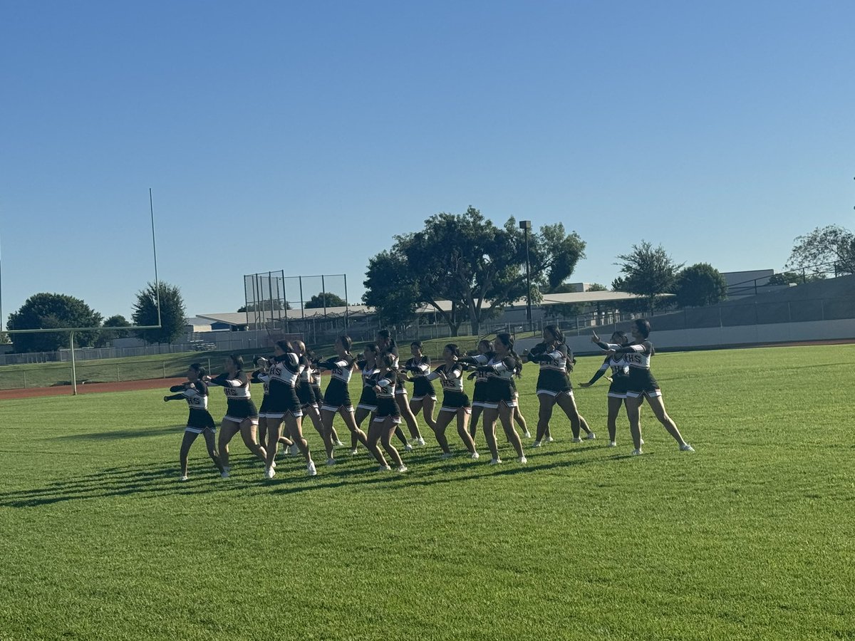 chstoads's tweet photo. What a great day to be a Toad! We had an amazing First Day of School. Here’s to the best year EVER! 🧡🧡🧡
#toadpride #toadsshine #hornedtoadproud #trustandgrow #proudtobeCHS #AllMeansAll #unityignitesexcellence #toadcommUNITY #StrongerTogether https://t.co/pA6zTrBxvi