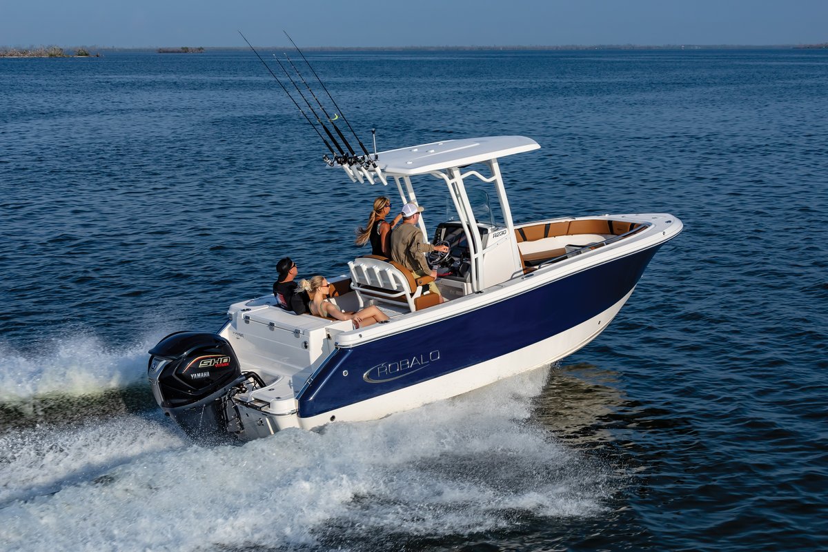 RobaloBoats's tweet photo. Cruising into the weekend #R230 #robalonation https://t.co/w3hbFR2GwH