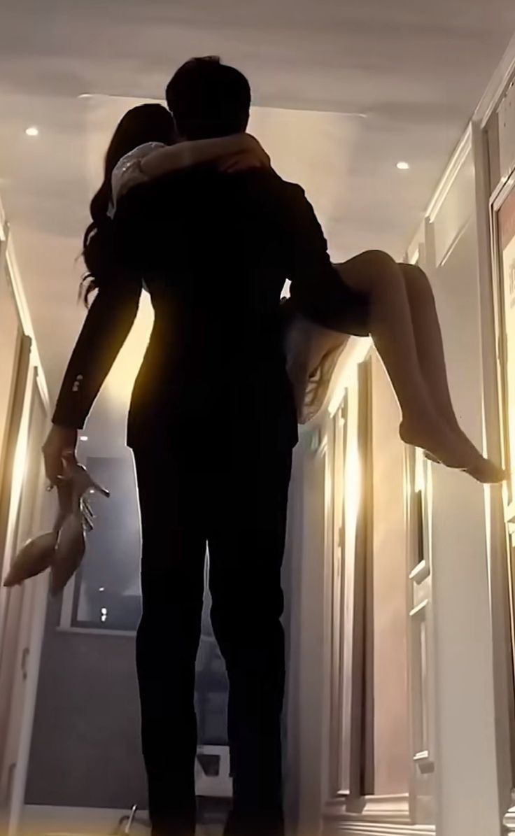 ๐๐ฉ๐๐๐ ๐๐จ๐ tweet media