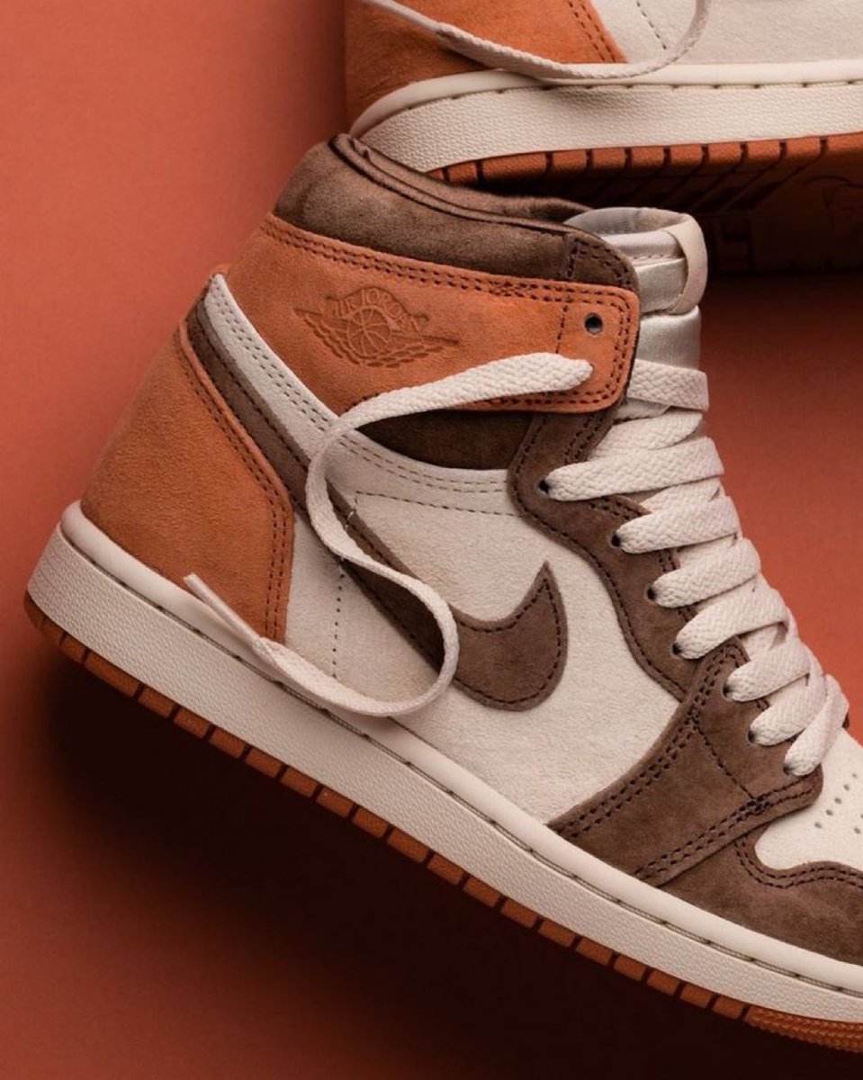 snkr_twitr's tweet photo. AD: $110.50 w/code 15OFFKICKS
WMNS Jordan Retro 1 High OG 'Cacao Wow/Dusty Clay'

Shop -> https://t.co/esj3Zs7DUl https://t.co/0rqCuz5gsd