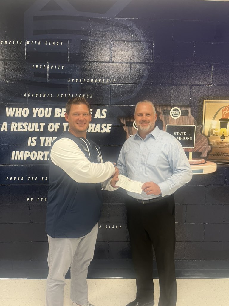 FHCActivities's tweet photo. Thank you to Jake Schumacher and our friends at @PeopleBankTrust for their generous sponsorship to help enhance the Game Day experience at FHC with our pregame music through Neptune!! https://t.co/M8PVkkVYZC