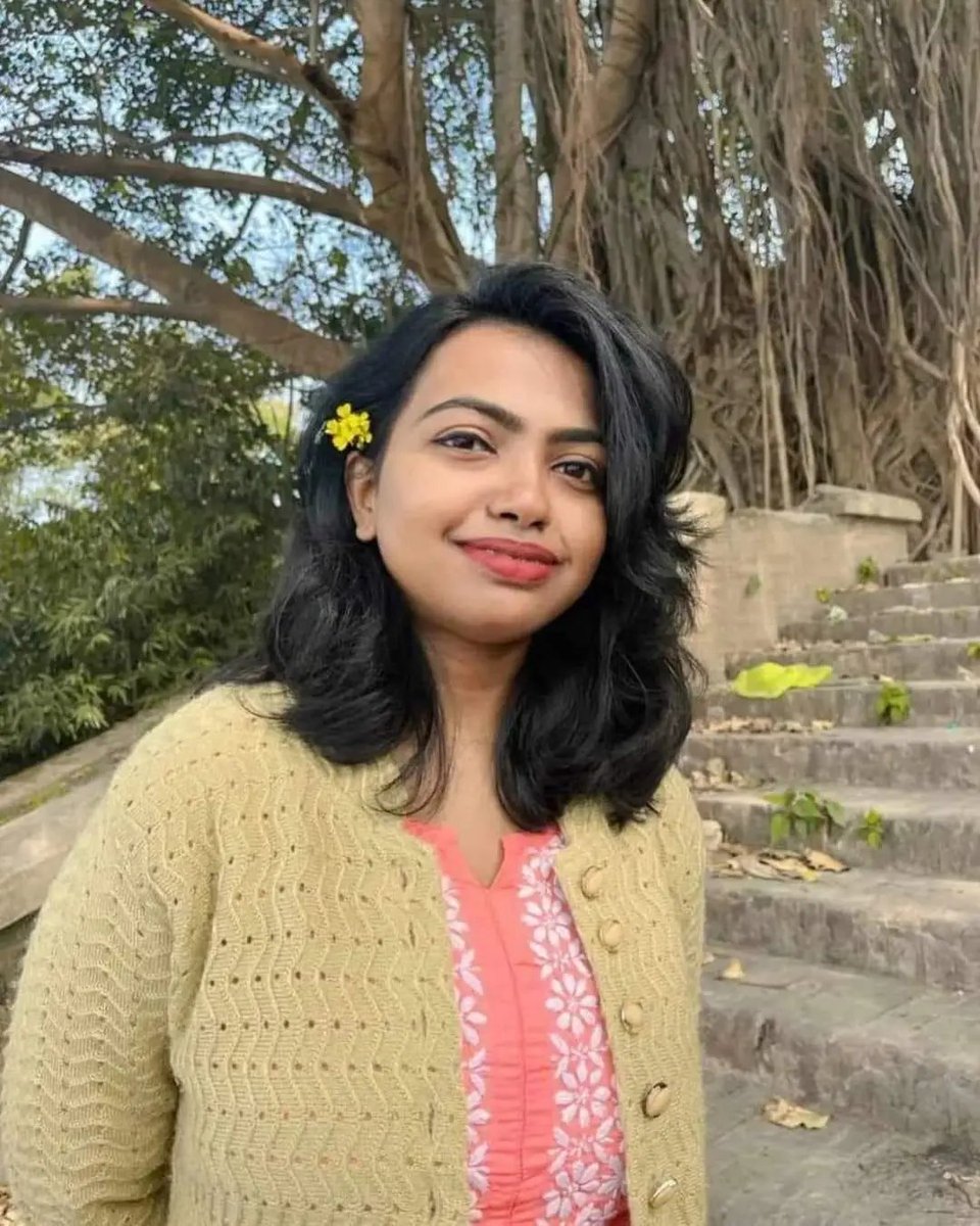 HelloSamiBro's tweet photo. Heartbroken and outraged by the brutal rape and murder of Dr. Moumita Debnath, a 31-year-old doctor from RG Kar Medical College in West Bengal. We must stand together to demand justice. #justiceformoumita #justiceforRGKar #DhakatoKolkata https://t.co/wEbu1uBADW