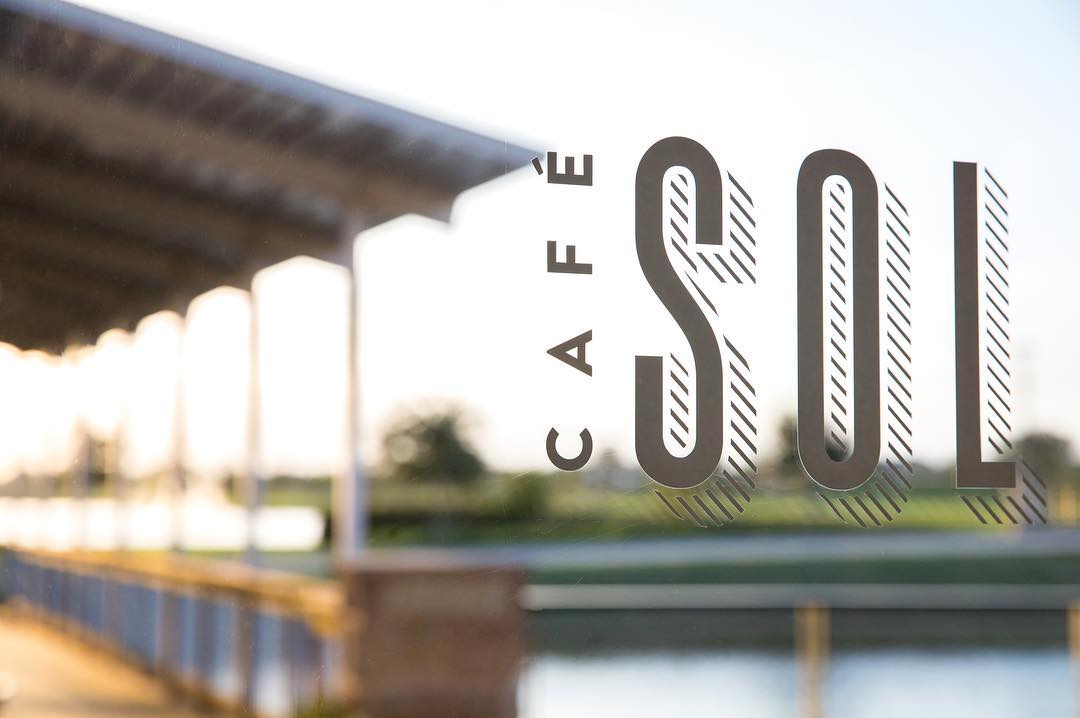 At the waters edge in Meridiana’s Oasis Village, Café Sol is a place for wood-fired pizzas, tasty burgers, and creative appetizers!

Learn more about all the amenities in our community: bit.ly/twitter-meri