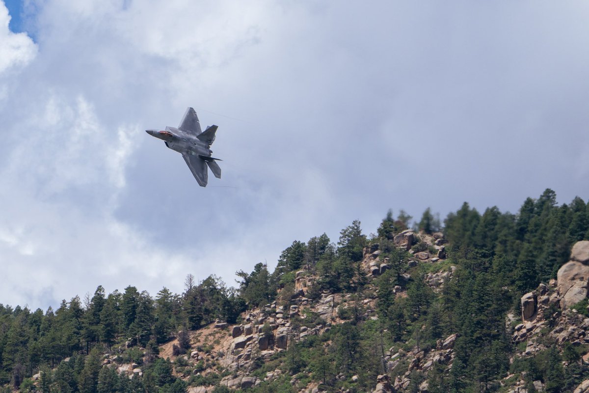F-22 demo day 🤩