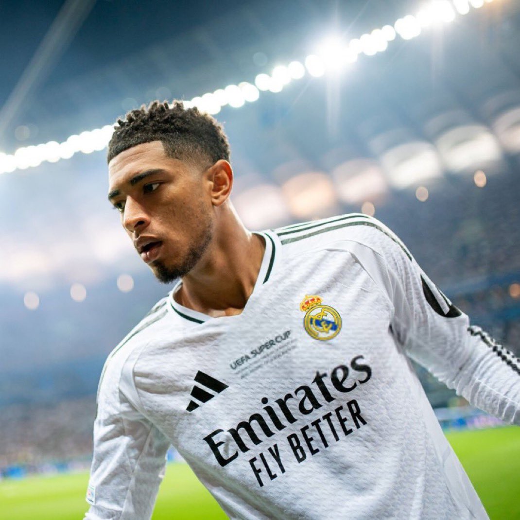 Jude Bellingham vs Atalanta:

◻️ 90% pass accuracy 
◻️ 3 key passes
◻️ 2 big chances created 
◻️ 5/6 dribbles completed
◻️ 4 shots
◻️ 12 duels won
◻️ 3 fouls won
◻️ 2 tackles 
◻️ 2 interceptions 
◻️ 1 assist 

UNBELIEVABLE.  🌟