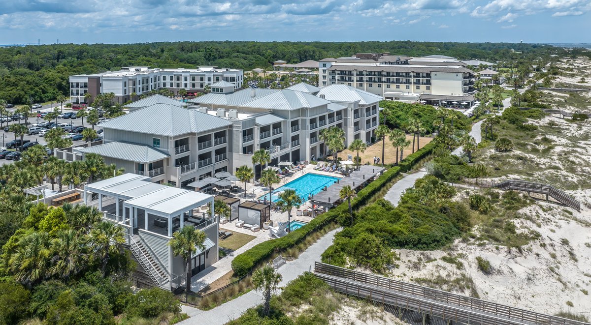 Pebblebrook (PEB) (@pebblebrookpeb) on Twitter photo USA Today Best Readers’ Choice awarded <a href="/JekyllClubHotel/">Jekyll Island Club Resort</a> the 2nd Best Destination Resort in the US!
10best.usatoday.com/awards/travel/… USA Today Best Readers’ Choice awarded <a href="/JekyllClubHotel/">Jekyll Island Club Resort</a> the 2nd Best Destination Resort in the US!
10best.usatoday.com/awards/travel/…