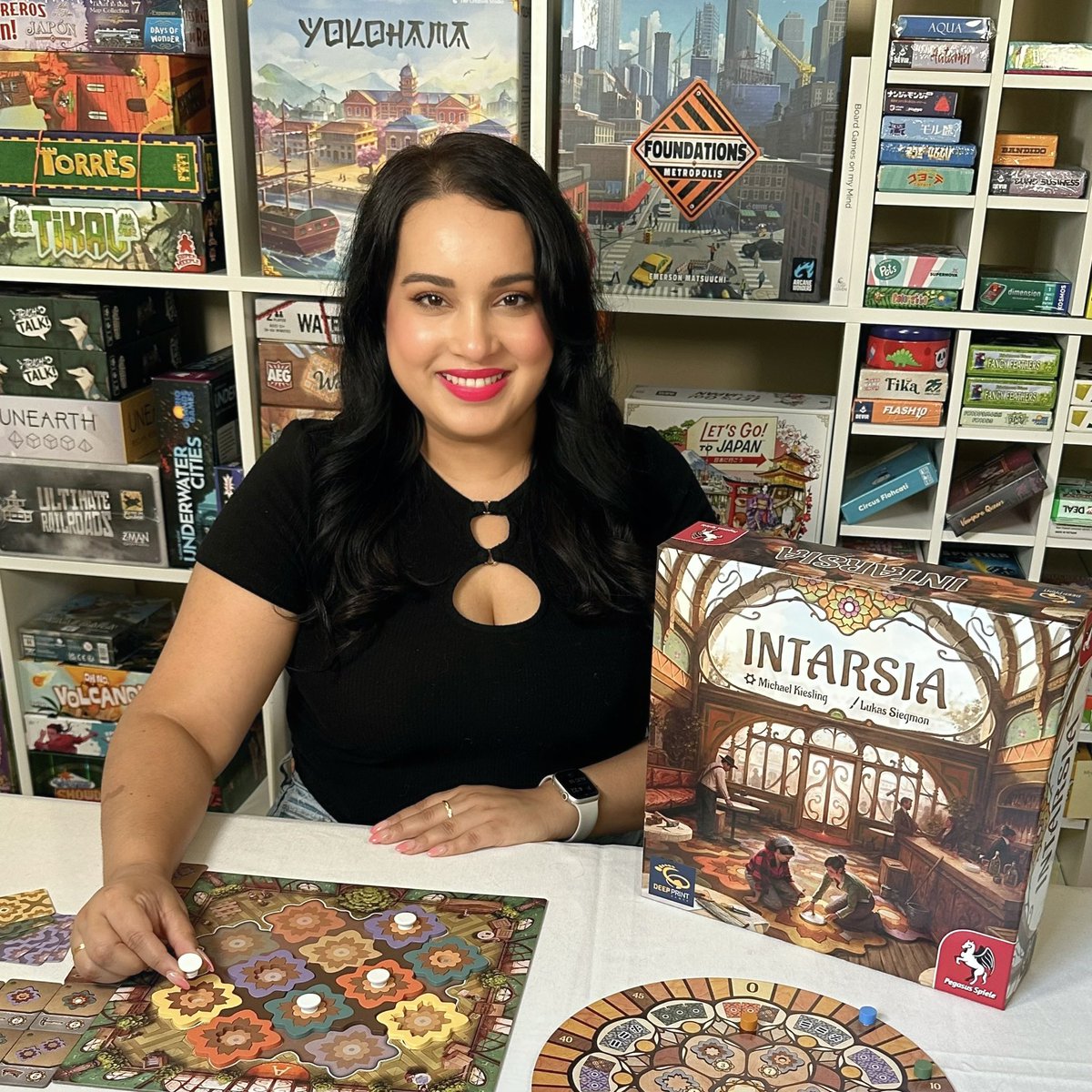 Picked up Intarsia on a whim at Gen Con, and I’m so glad I did. The gorgeous cover and Keisling’s name caught my eye at the <a href="/PegasusspieleNA/">Pegasus North America</a> booth. 

In Intarsia, you’re technically redesigning a parquet floor, but let’s be real—it’s an abstract game through and through. 🪡 (1/2)