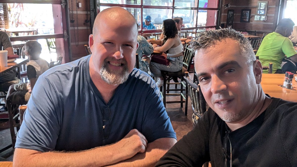 Sound Enclave (@soundenclave) on Twitter photo Having a beer with <a href="/SavageVoices/">Savage Voices</a>, an awesome and professional #voiceactor . Proud to have you on the team. #voiceacting #voiceover #thesoundenclave <a href="/BackstageDub/">Estudios Backstage</a> Having a beer with <a href="/SavageVoices/">Savage Voices</a>, an awesome and professional #voiceactor . Proud to have you on the team. #voiceacting #voiceover #thesoundenclave <a href="/BackstageDub/">Estudios Backstage</a>