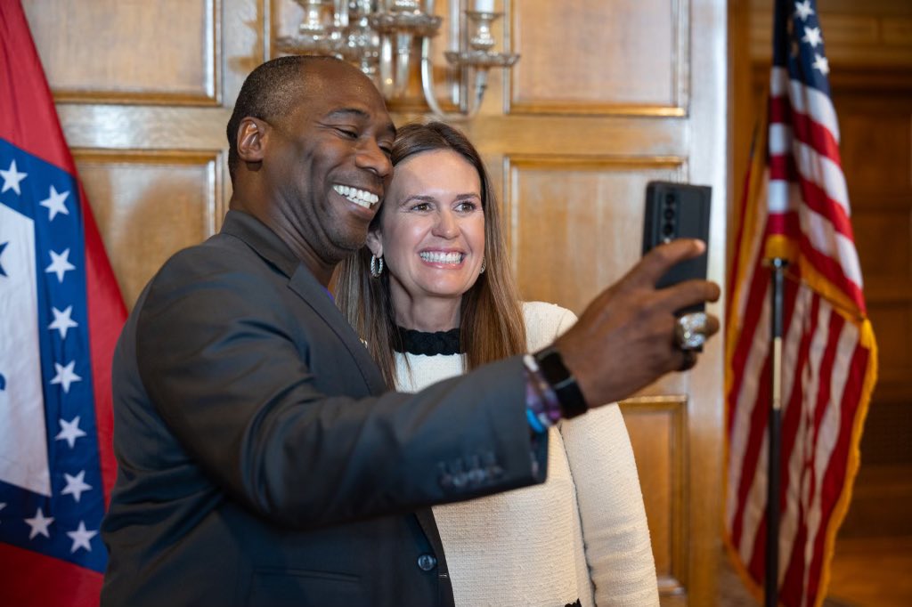 SarahHuckabee's tweet image. Every Arkansan deserves to have healthy, affordable food available in their neighborhood.

Today’s grants will help us address Arkansas’ food deserts and fight food insecurity, Thank you @ARMinorityHealt !