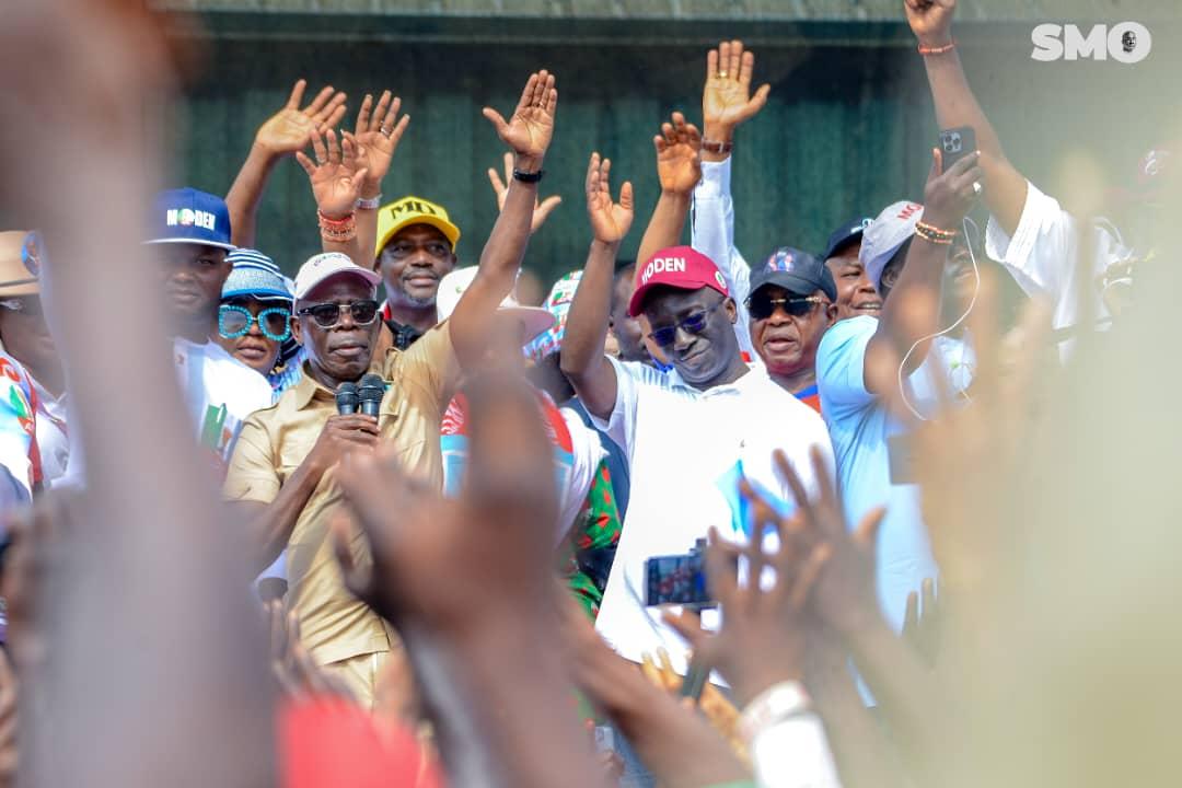 AlfredinoOsazee's tweet image. Moving train no deh look face o — na you know if you go out leg

#SMO
#EDODECIDES
#MODEN
#MODEN2024
#EdoDecides2024 
#Edo2024