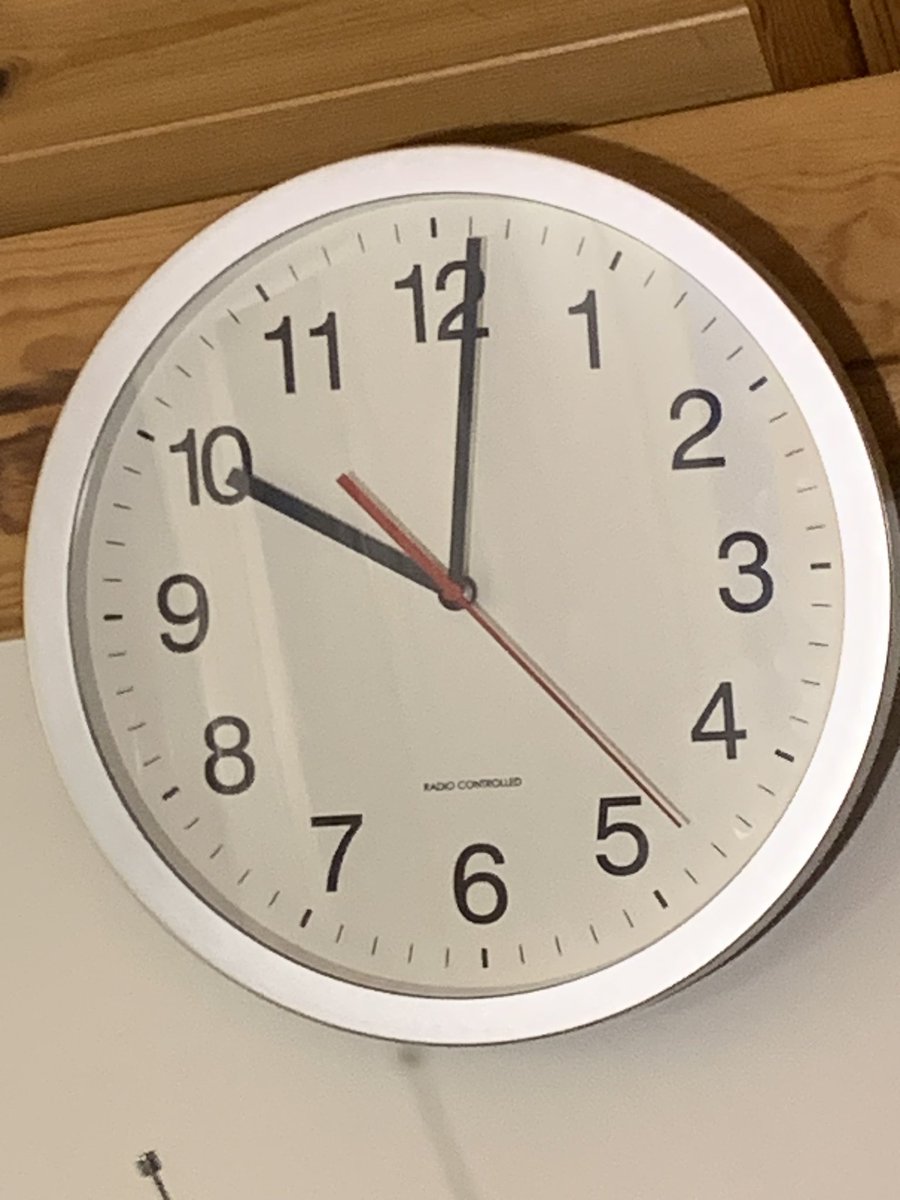 LynnParsonsUK's tweet photo. Looking after the #LateShow for @andycrane64 @greatesthitsuk NOW! πππYou can Swing by when Youβre ready for a πππππ#TopTenatTen #CoverNotes #BigEnd ONAIR β€οΈβ€οΈβ€οΈ https://t.co/hMVE7m8waW
