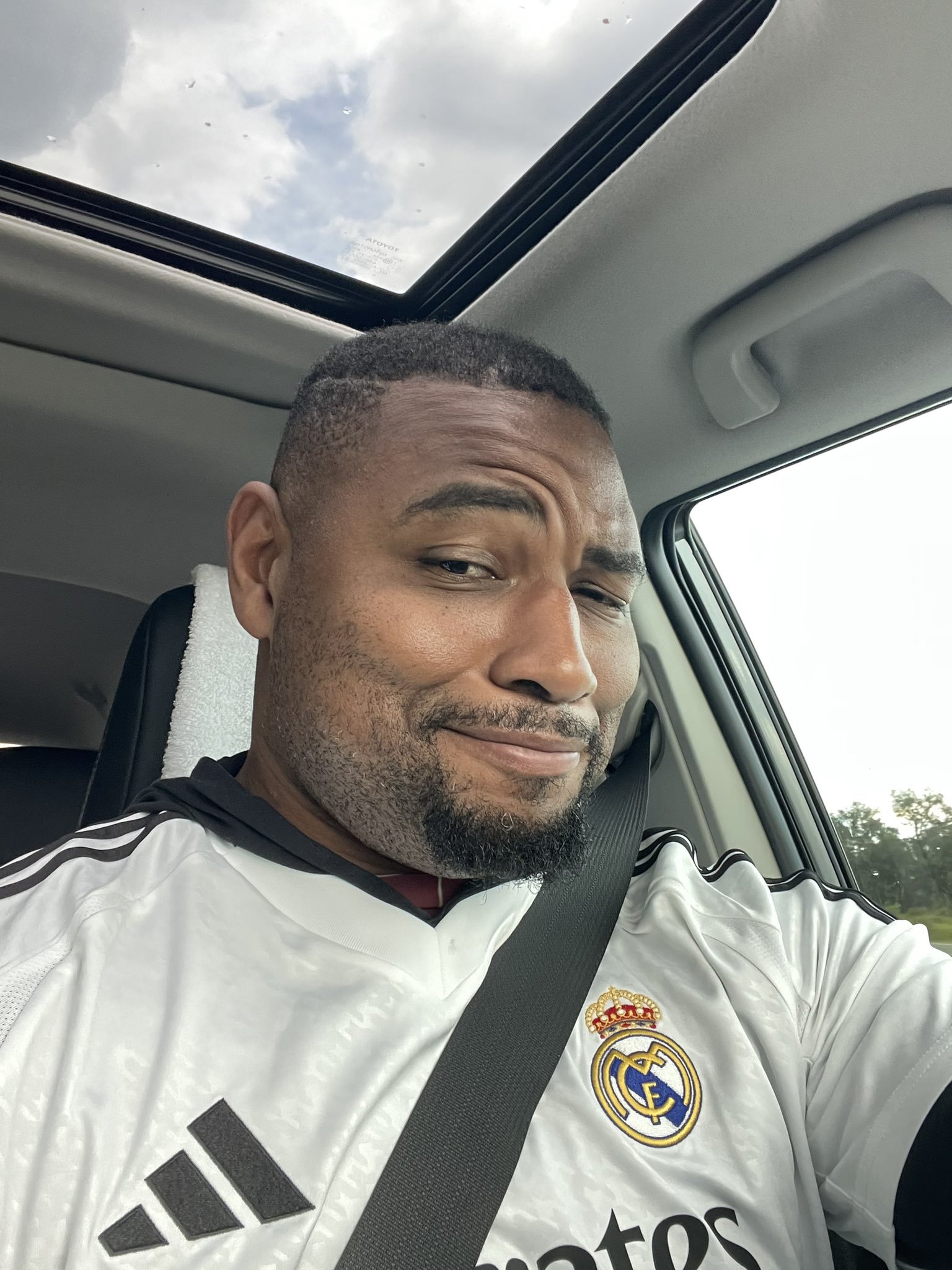 Angelo Dawkins on X: "WHAT A WIN!!! VAMOSSSSSSS!!! HALA MADRID!!! #uefachampionsleague #uefasupercup #realmadrid https://t.co/hjhAV885FO" / X