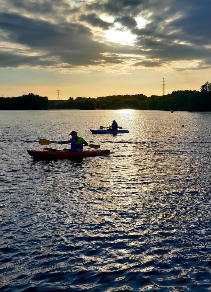 Barbara93260156's tweet photo. #AHPsActive
#WeActive challenge

Evening doing lifeguard duties at #Manvers https://t.co/b0sNydANnc