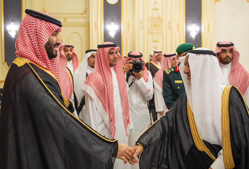 AlSwieedFamily's tweet photo. تشرّف الشيخ عثمان بن أحمد آل سويعد، بالسلام على صاحب السمو الملكي الأمير محمد بن سلمان بن عبدالعزيز آل سعود ولي العهد رئيس مجلس الوزراء - رعاه الله -، في قصر السلام بجدة يوم أمس، وذلك أثناء إستقبال سموّه الكريم لأصحاب السمو الملكي الأمراء وأصحاب الفضيلة العلماء والمعالي ومشايخ القبائل.