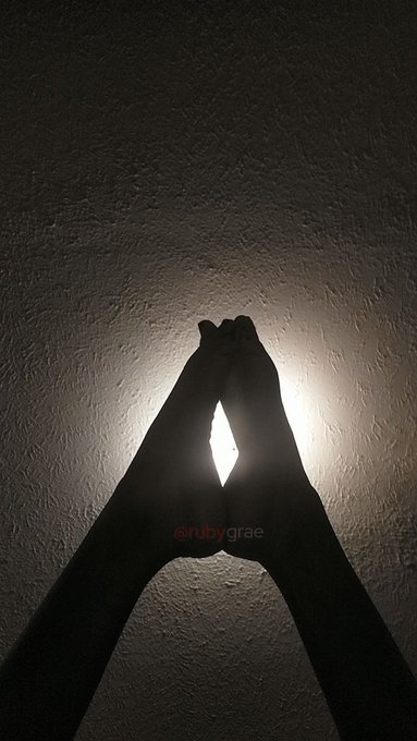 POV my pretty feet are the light of your life:  #latina #qos #bbconly #feetworshi̇p #feetlovers #feetpics<a href="/tag/latina"class="tags">#latina</a><a href="/tag/footfetish"class="tags"><span>#footfetish</span></a><a href="/tag/feetlovers"class="tags"><span>#feetlovers</span></a><a href="/tag/feetworship"class="tags"><span>#feetworship</span></a><a href="/tag/qos"class="tags"><span>#qos</span></a><a href="/tag/bbconly"class="tags"><span>#bbconly</span></a>