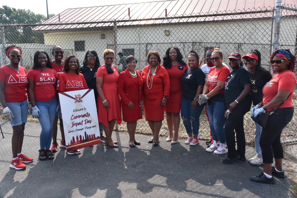 easternregdst's tweet image. Community Service Impact Day Recap: James Finnegan Playground/Recreation Center! Photos by Soror Emilee Taylor #ServiceIsWhatWeDo
#DST1913 #DSTRegionalConf2024 
#EA54thRegionalConference
#ElevatingSisterlyAffection