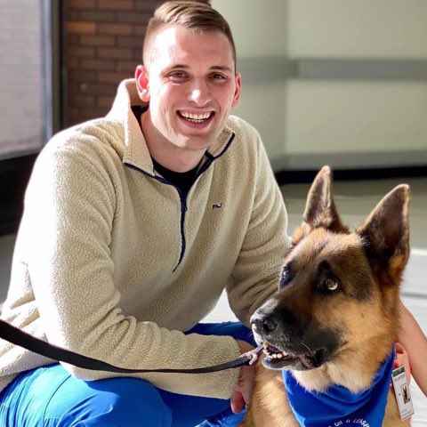 Meet our fellows:
Travis Homan, MD, Chief Fellow
Residency: SLU
Hobbies: Golf 🏌️, Nebraska 🏈 and Creighton 🏀 , fitness
Fun fact: he is a triplet 🙊🙉🙈