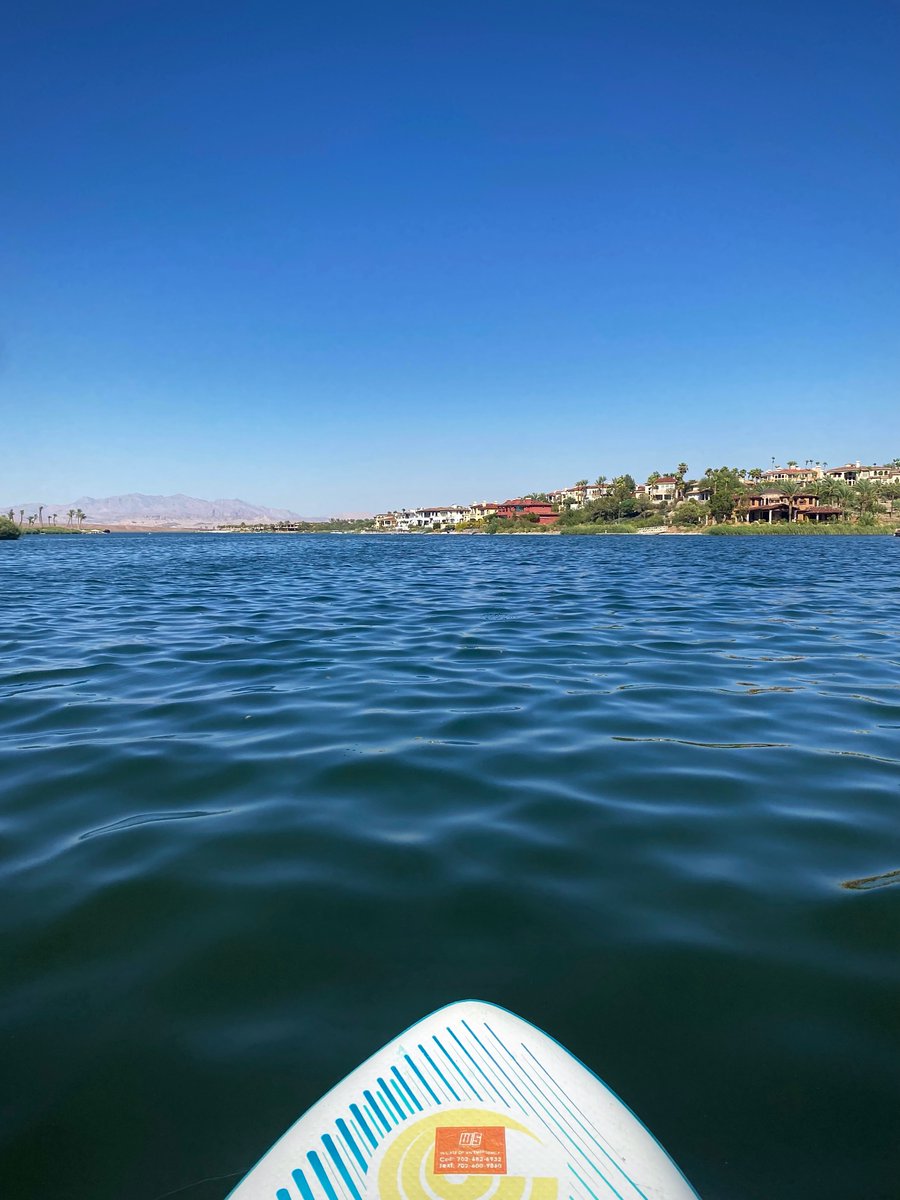 DJGirl6's tweet photo. Having some summer fun paddle boardin. Anyone else try this? #djgirl6 #vegasdjs #femaledj #lakelasvegas #LasVegas #paddleboarding #vegaslifestyle https://t.co/yYhFUyCbXO