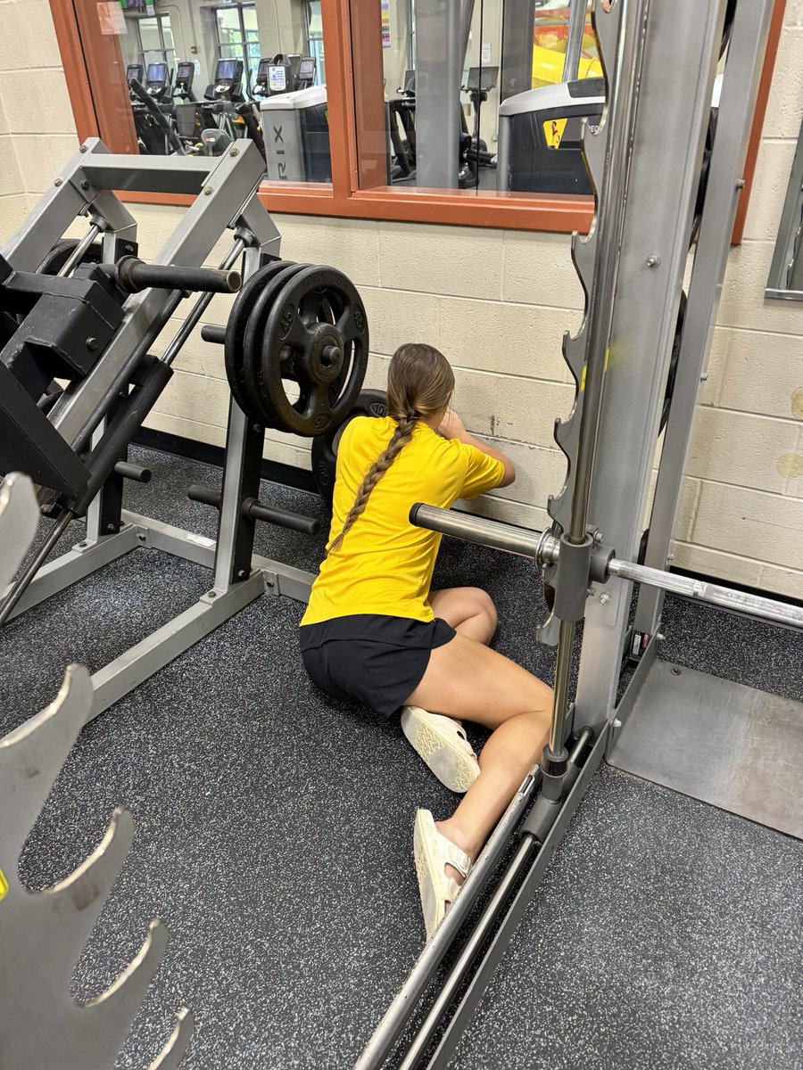 Valpo Women's Soccer (@valpowso) on Twitter photo Lent our cleaning, painting, and weeding skills to the Valparaiso Family YMCA this morning. Happy to help out during their annual shutdown week, hopefully we left it better than we found it!
#GoValpo #RollBeacs <a href="/ValpoFamilyYMCA/">Valparaiso YMCA</a> Lent our cleaning, painting, and weeding skills to the Valparaiso Family YMCA this morning. Happy to help out during their annual shutdown week, hopefully we left it better than we found it!
#GoValpo #RollBeacs <a href="/ValpoFamilyYMCA/">Valparaiso YMCA</a>