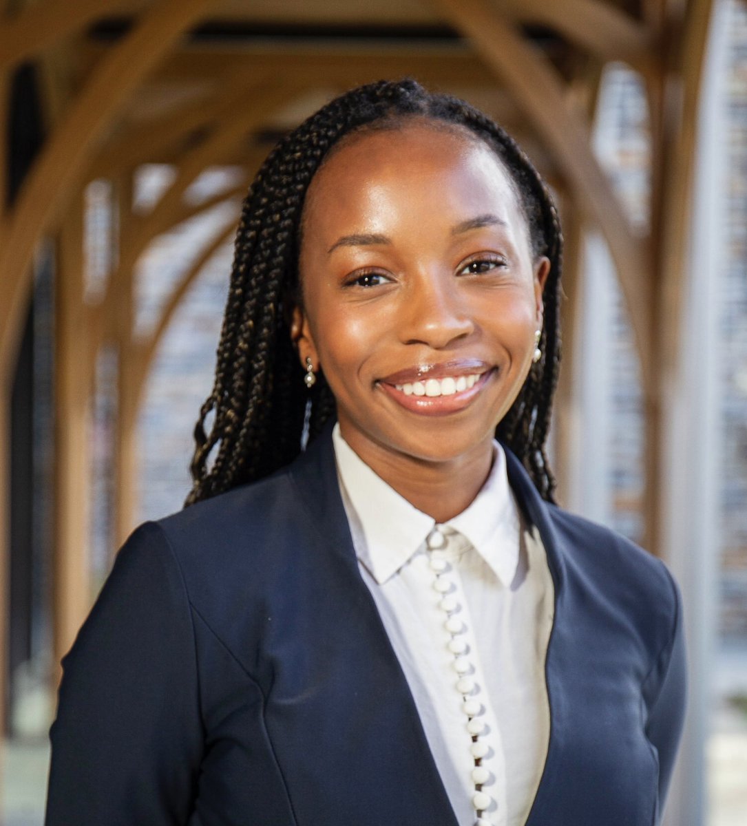 📣Latest work by <a href="/DukeMedSchool/">Duke University School of Medicine</a> MS4 <a href="/KoumaniN/">Koumani Ntowe</a> (future urologist 🤩) and our <a href="/DukeSurgOnc/">Duke Surgical Oncology</a> team, assessing treatment sequence in locally advanced stage III #breastcancer. Food for thought for stage IV disease?? 🤔 authors.elsevier.com/a/1jbd9578Xh%7…