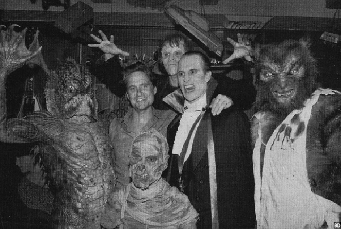 RetrovaniaLand's tweet image. #TheMonsterSquad 1987 premiere party! Some rad photos from the event, so many celebrities showed up. Director Fred Dekker, @andregower star of the film, Michael Douglas, Arnold Schwarzenegger, Kirk Cameron, Jason Livey (Night of the Creeps), &amp;amp; Drew Barrymore. #80skids #nostalgia