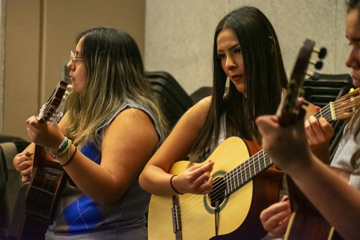 utsaarts's tweet photo. So many awesome memories were made during our music summer camps this year ๐ถ๐ย Our young musicians had a blast honing their skills with our talented team of camp staff and clinicians!ย
#UTSA #UTSAMusic #UTSAarts https://t.co/1Kp4jIhjkg