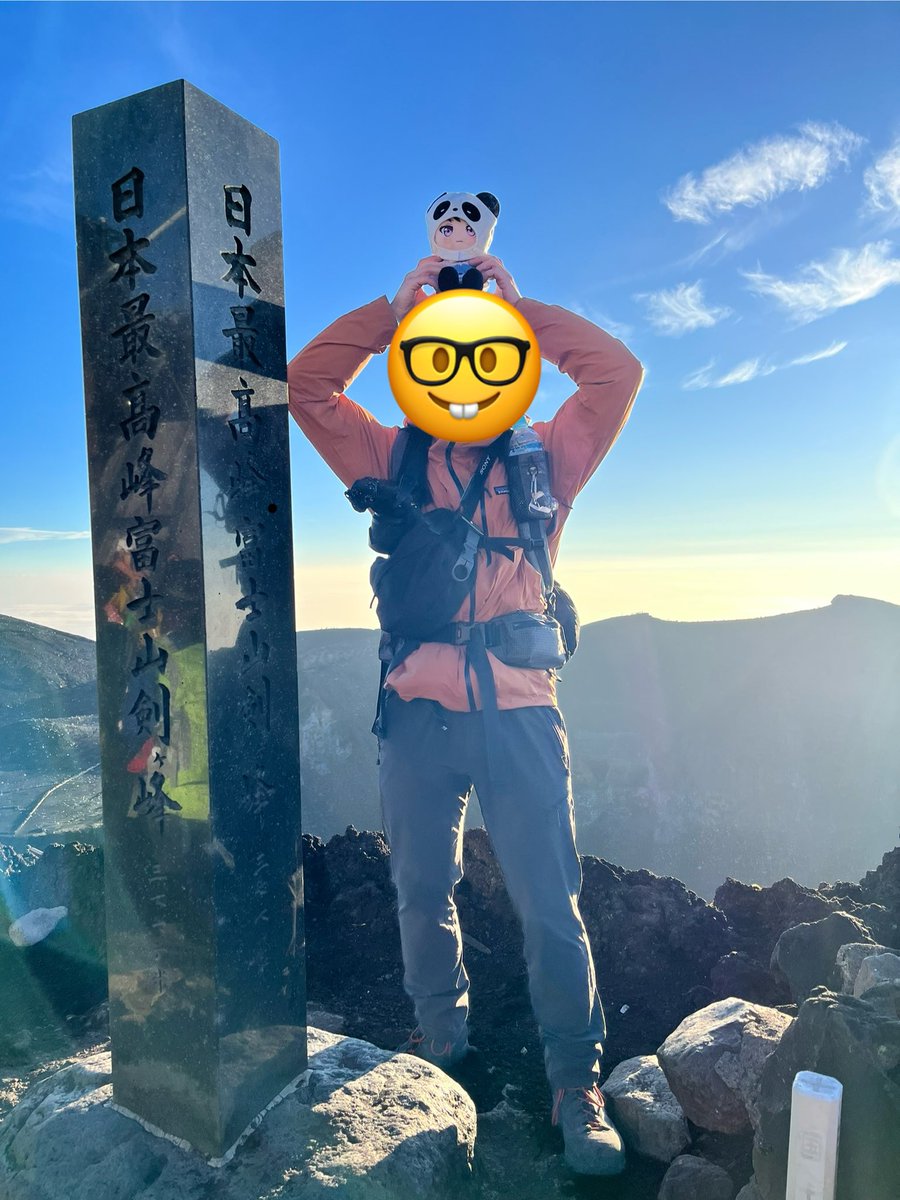 BZTFL1's tweet image. 立希ちゃんと登頂しました！！！！！
立希ちゃん、これが日本のTOPだよ！
#MyGO !!!!!