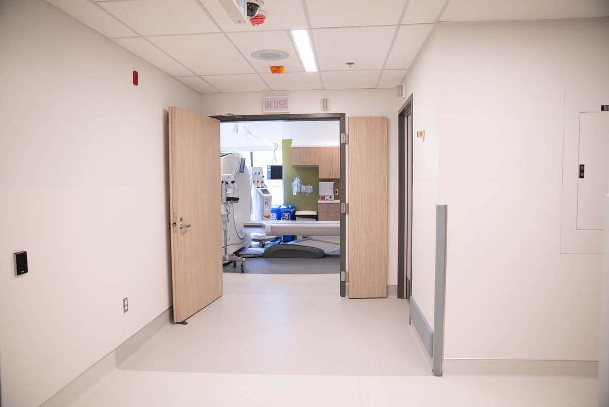The new state-of-the-art CT scanner has arrived at Mission Memorial Hospital and will soon benefit residents from Mission and the surrounding communities.

Read the full news release: ow.ly/G5oY50SXWkc

#MedicalImaging #Mission 
 
@fvhcf