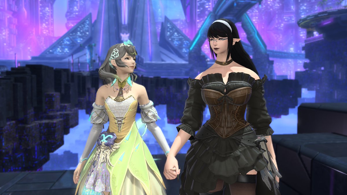 Reposting my spicy gpose now that more people can see it-