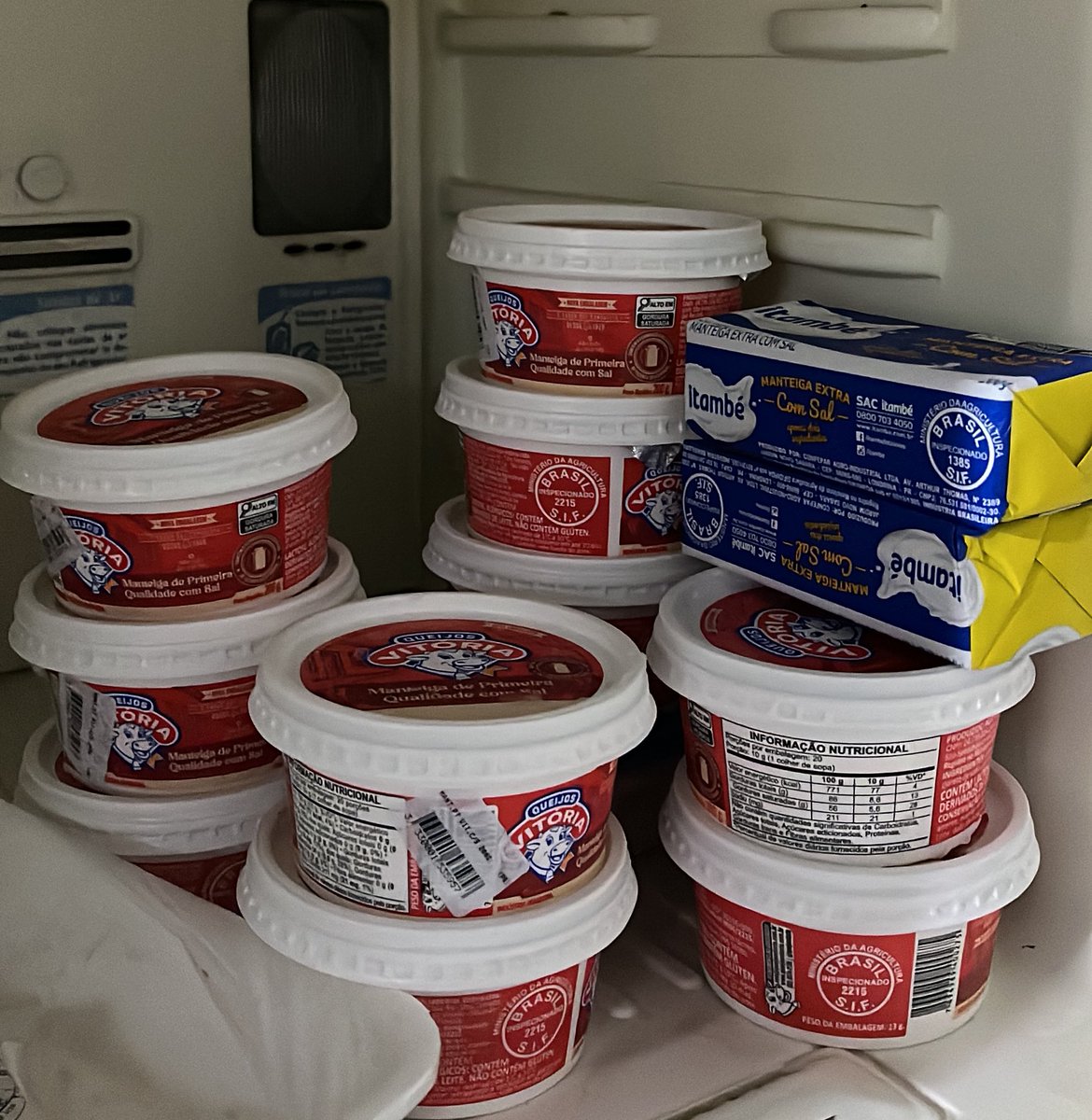 burningnectar's tweet image. meu pai não compra bacio ele compra manteiga