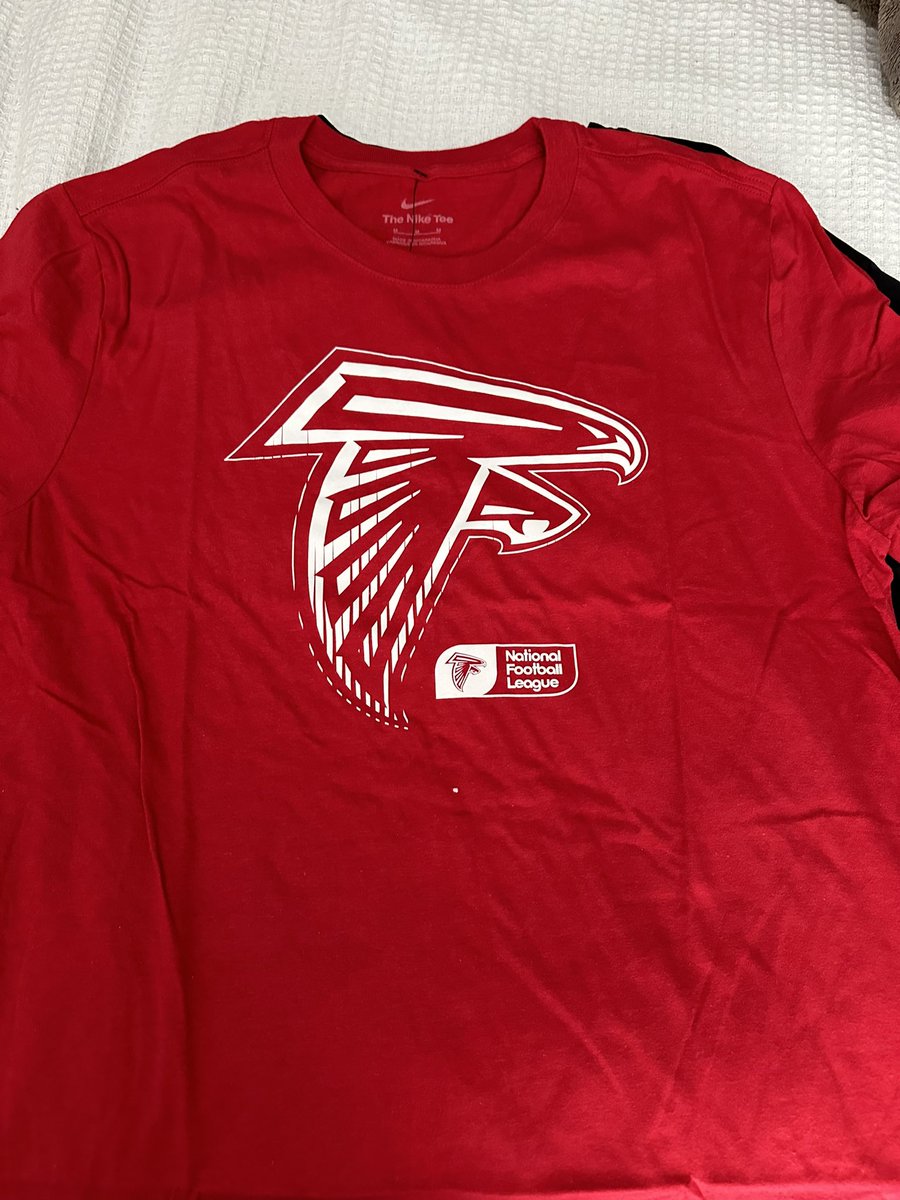 ZachNagel7's tweet photo. Bought myself some stuff for my birthday @AtlantaFalcons https://t.co/ZVfqBkgNk3