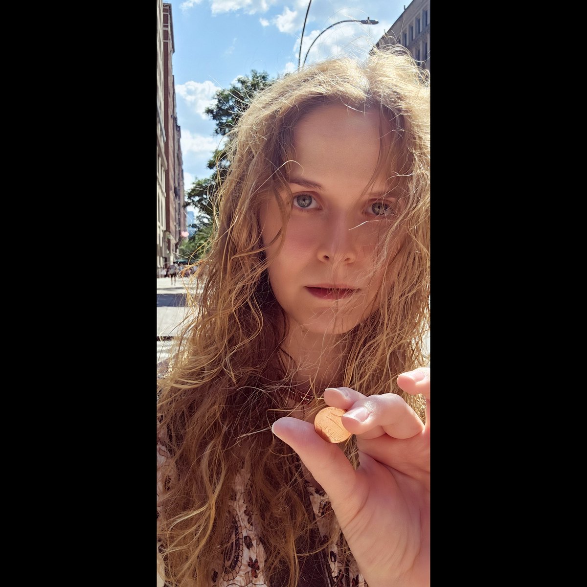 NatalieAPalumbo's tweet image. On my way home from work. Needed a sign. Bright penny in the crosswalk. Yes @Beatles_Fest People, I&apos;ve begun sifting pictures. Glad that guiding energy followed me home. 💙

@CanonUSA @TheBeatles #newyorknewyork #manhattan #motiongraphicsdesigner #visualeffectscompositor