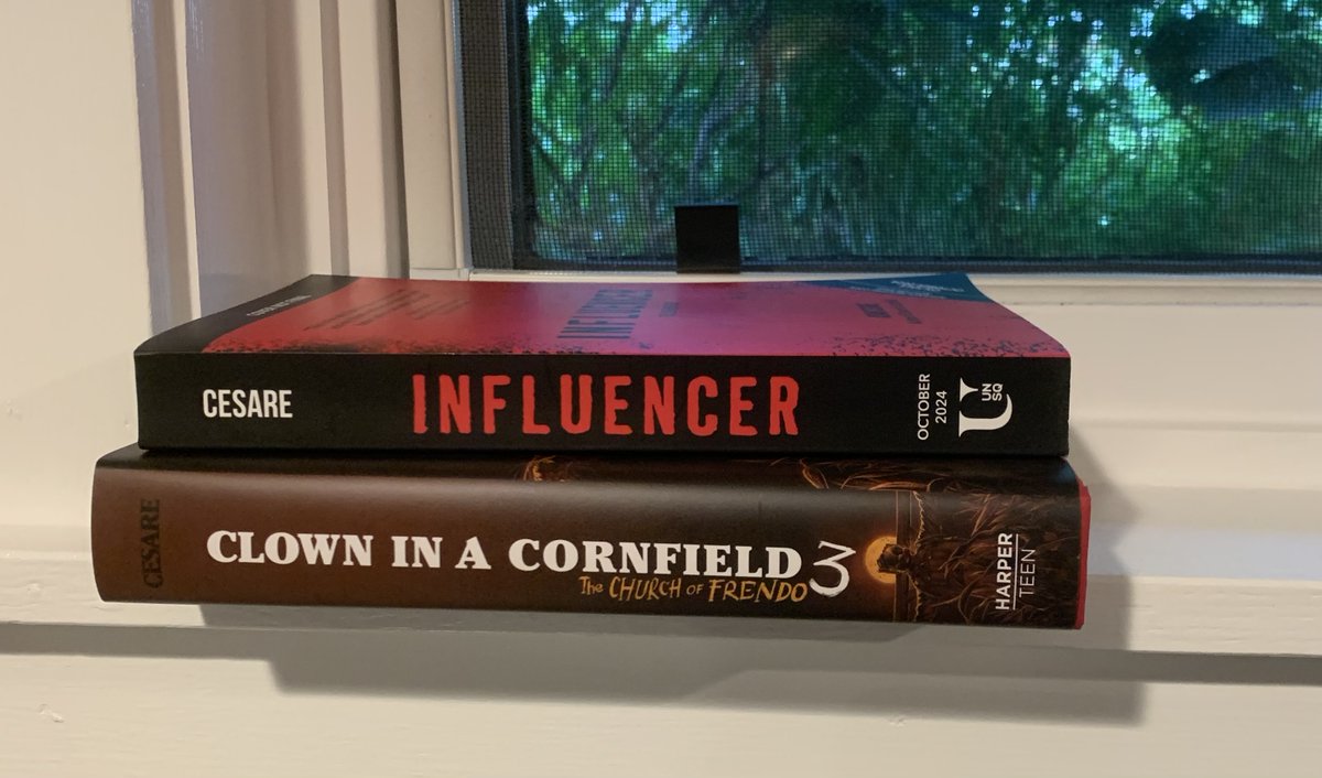 RAforAll's tweet image. Tomorrow's #HorrorForLibraries giveaway is just lurking on my wind sill. 

You can enter anytime here: raforallhorror.blogspot.com/2024/08/today-…

Details about this specific 2 book giveaway will be up tomorrow.