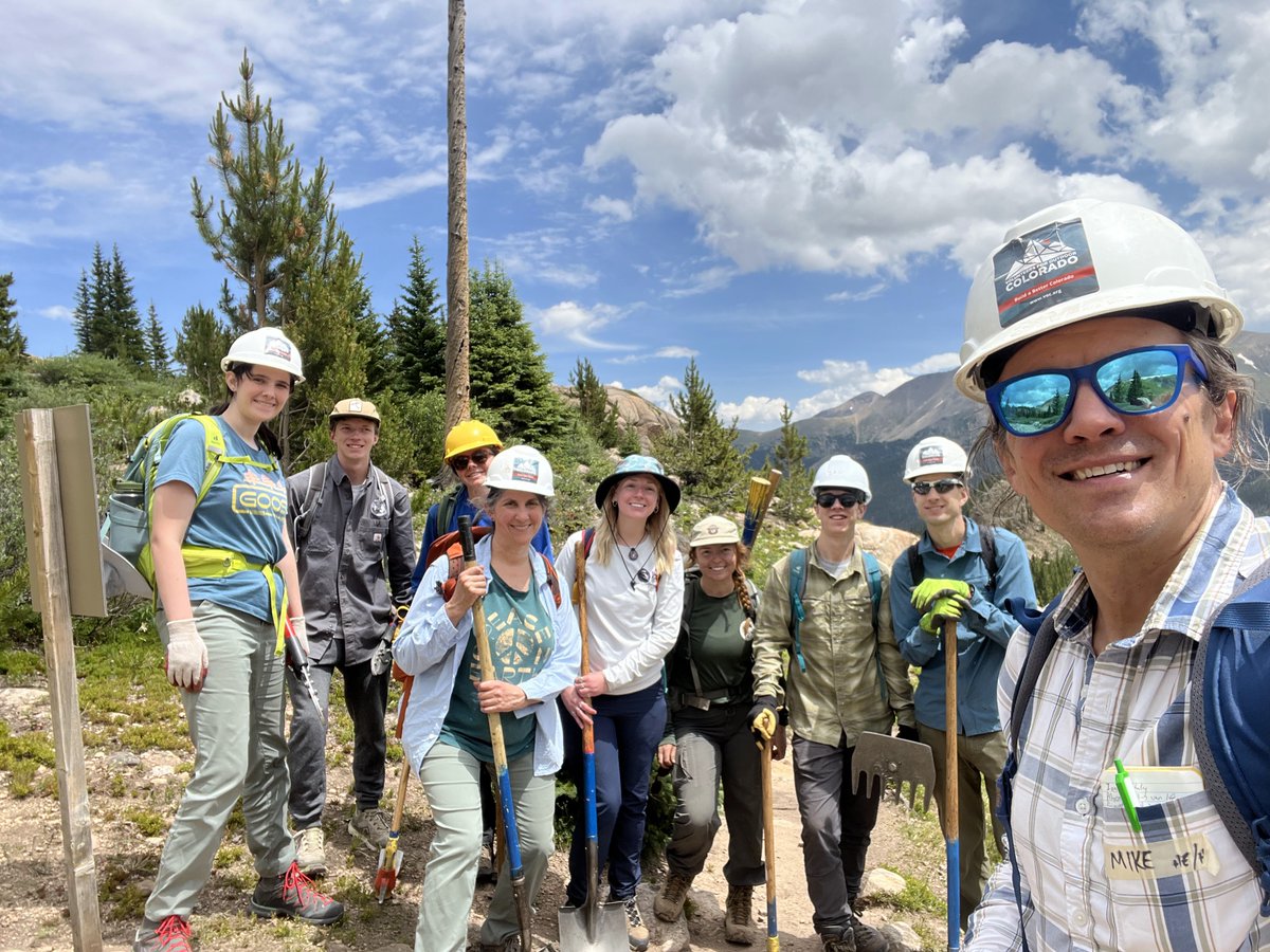 "These Herculean efforts ensure we can all continue to enjoy time in our wonderful county’s backcountry." 40 years later, VOC volunteers revisited its very first project site to give the trail to Broome Hut (Second Creek) some TLC skyhinews.com/?p=118559