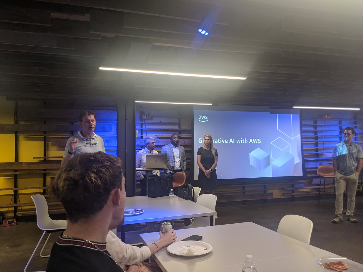 Packed house tonight <a href="/TabbrisCo/">Tabbris Charlotte</a> for the Generative AI with AES event.