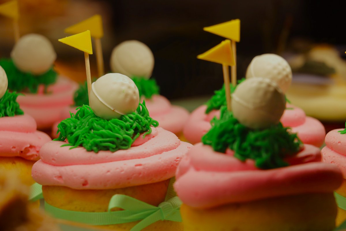 Sunseeker's tweet image. Who's hungry?! We'll take FORE! 😋

#SunseekerResorts #Pastries #VisitFL #LuxuryTravel