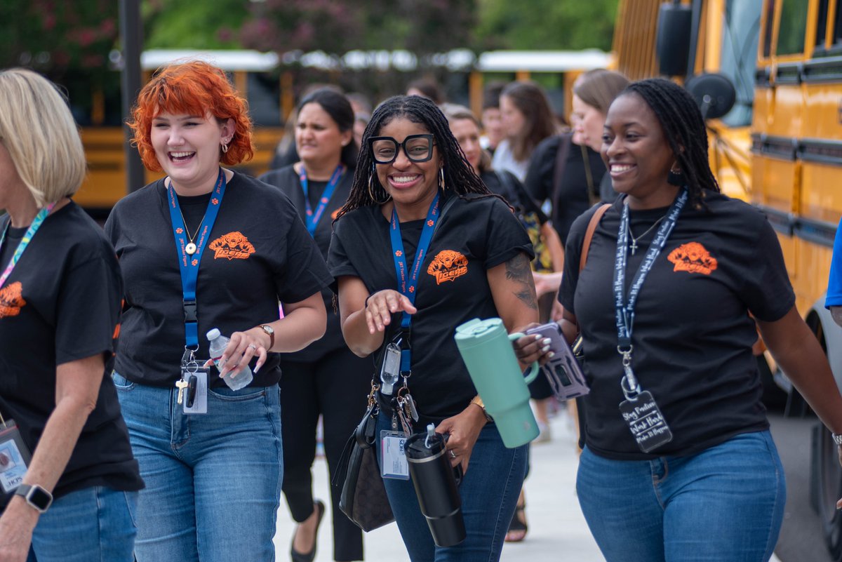 We'll have more to share from this awesome gathering as we get closer to the first day of school on Monday! We can't wait to see these amazing people light the way.

#BackToSchoolHenrico24 #BeALight