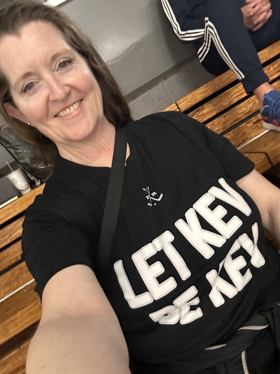 MyFriendGwen's tweet photo. @NHL #LKBK https://t.co/56xGOHqJUf