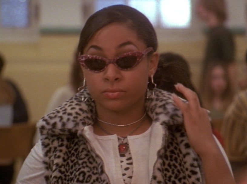 FilmUpdates's tweet photo. 21 years ago, ‘THE CHEETAH GIRLS’ premiered on Disney Channel. https://t.co/UNIXs5zYTr