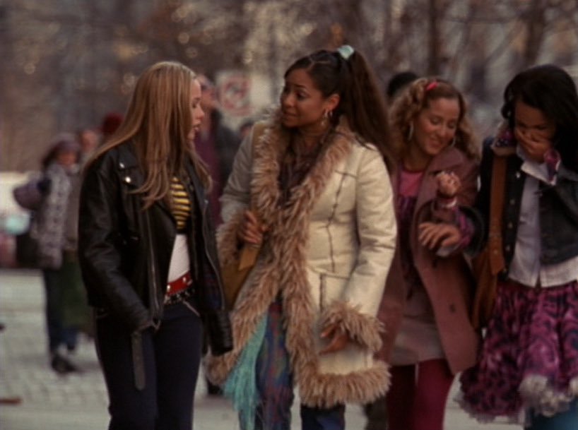 FilmUpdates's tweet photo. 21 years ago, ‘THE CHEETAH GIRLS’ premiered on Disney Channel. https://t.co/UNIXs5zYTr