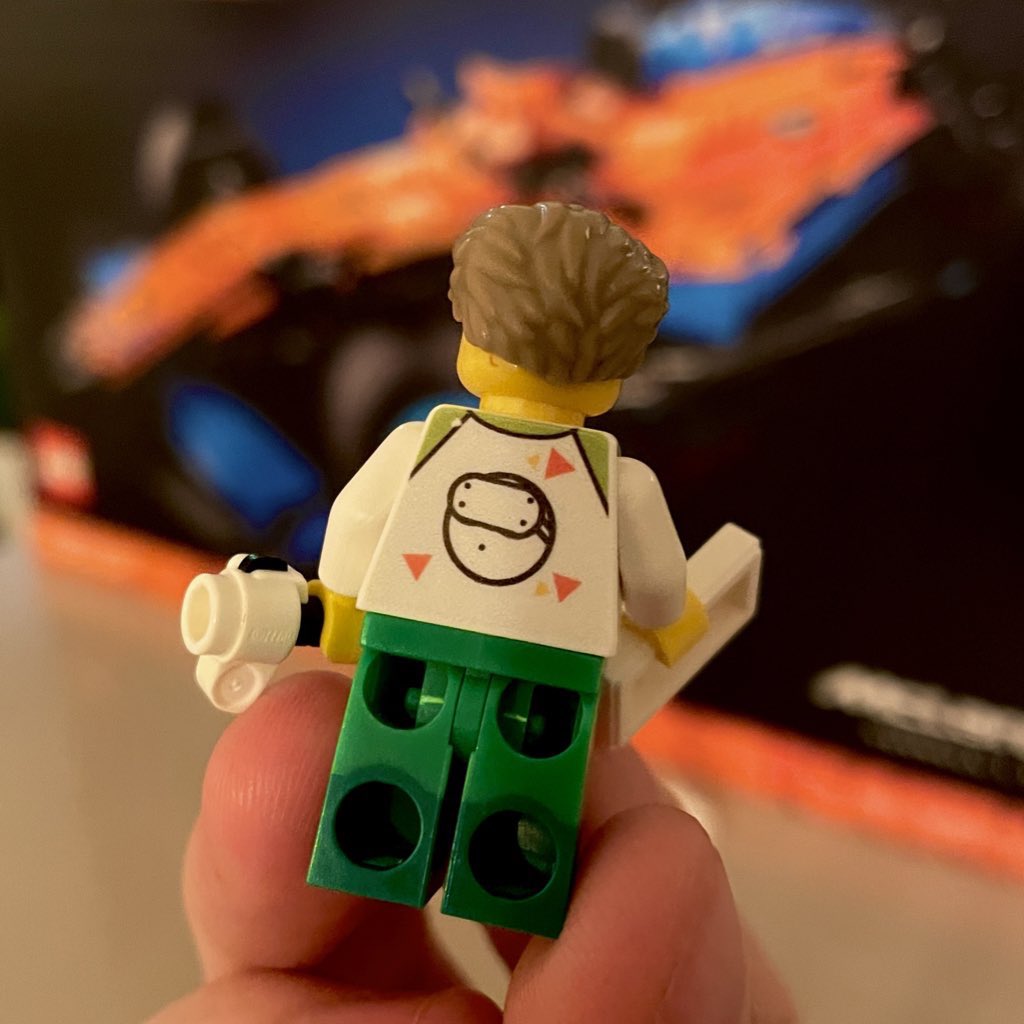 David Duggan (@itsdavidduggan) on Twitter photo To celebrate 100k as a <a href="/YouTubeCreators/">YouTube Creators</a>, my partner Emily made a mini @LEGO me, complete with my #VR guy on itās back.
And of course, this massive #F1 LEGO set 𤯠To celebrate 100k as a <a href="/YouTubeCreators/">YouTube Creators</a>, my partner Emily made a mini @LEGO me, complete with my #VR guy on itās back.
And of course, this massive #F1 LEGO set š¤Æ