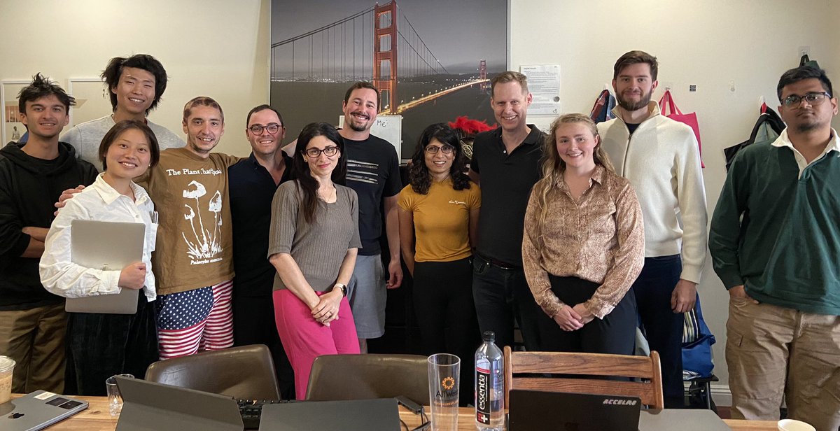 Accelr8_Dan's tweet photo. Awesome chat on founder psychology,  motivation, and tactics to avoid burnout with @Gena_I_Gorlin at the @joinaccelr8 house! https://t.co/ulCRGEaHOy