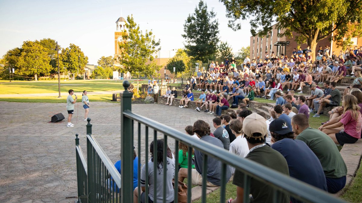 freedhardeman's tweet image. FHU Interface 2023 – Luau
🌺🌊 Freshmen and transfers are enjoying a week full of activities to begin the FHU experience!
#FHUFamily #Interface2024 #FHUInterface