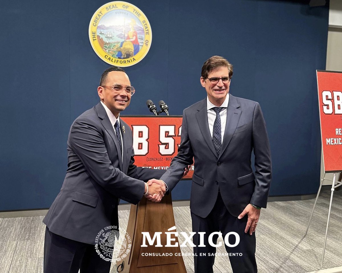 consulmexsac's tweet photo. El CG 🇲🇽 @Tonatiuh_ participó en conferencia de prensa junto a @SenGonzalez33 y @JoshBeckerSV para anunciar la iniciativa #SB537, que busca construir un memorial en LA🇺🇸 para honrar a l@s familias afectadas durante las deportaciones de 🇲🇽 y 🇲🇽🇺🇸 en la GranDepresión de 1930s. https://t.co/SEIGuWWX2V