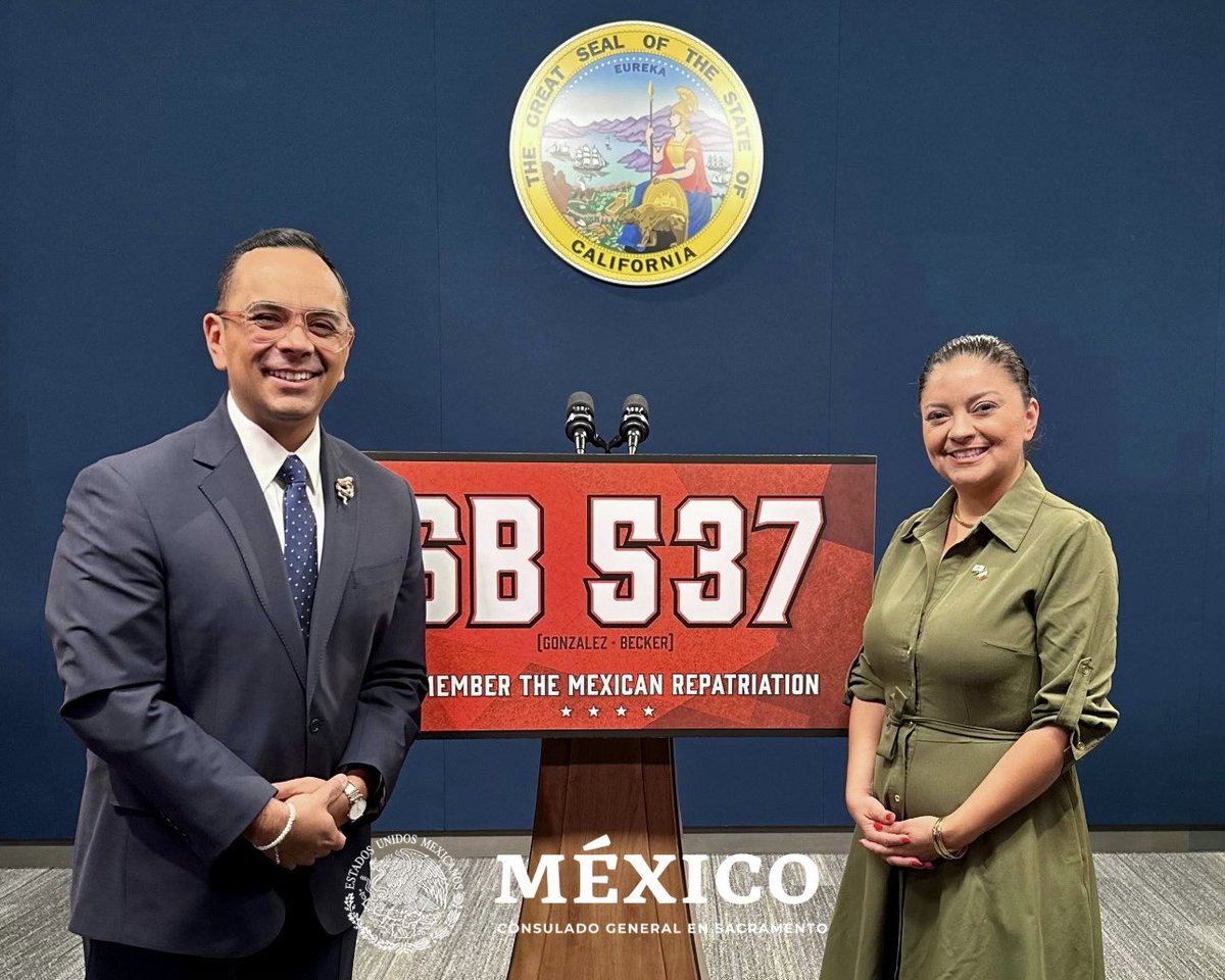 consulmexsac's tweet photo. El CG 🇲🇽 @Tonatiuh_ participó en conferencia de prensa junto a @SenGonzalez33 y @JoshBeckerSV para anunciar la iniciativa #SB537, que busca construir un memorial en LA🇺🇸 para honrar a l@s familias afectadas durante las deportaciones de 🇲🇽 y 🇲🇽🇺🇸 en la GranDepresión de 1930s. https://t.co/SEIGuWWX2V