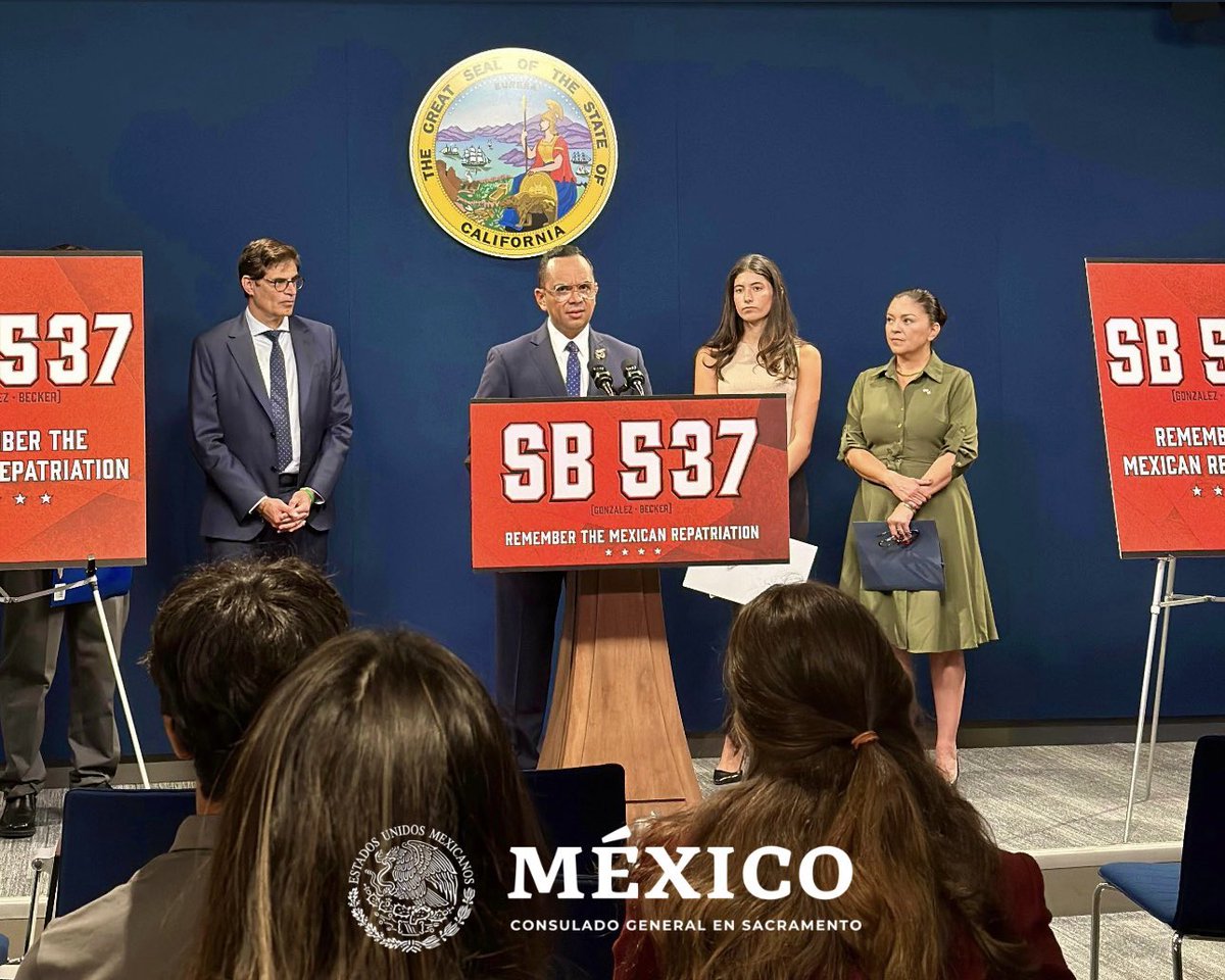 consulmexsac's tweet photo. El CG 🇲🇽 @Tonatiuh_ participó en conferencia de prensa junto a @SenGonzalez33 y @JoshBeckerSV para anunciar la iniciativa #SB537, que busca construir un memorial en LA🇺🇸 para honrar a l@s familias afectadas durante las deportaciones de 🇲🇽 y 🇲🇽🇺🇸 en la GranDepresión de 1930s. https://t.co/SEIGuWWX2V