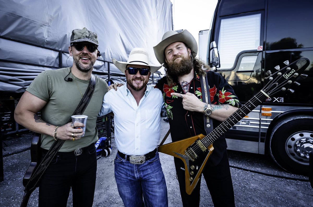 Cody Johnson tweet media