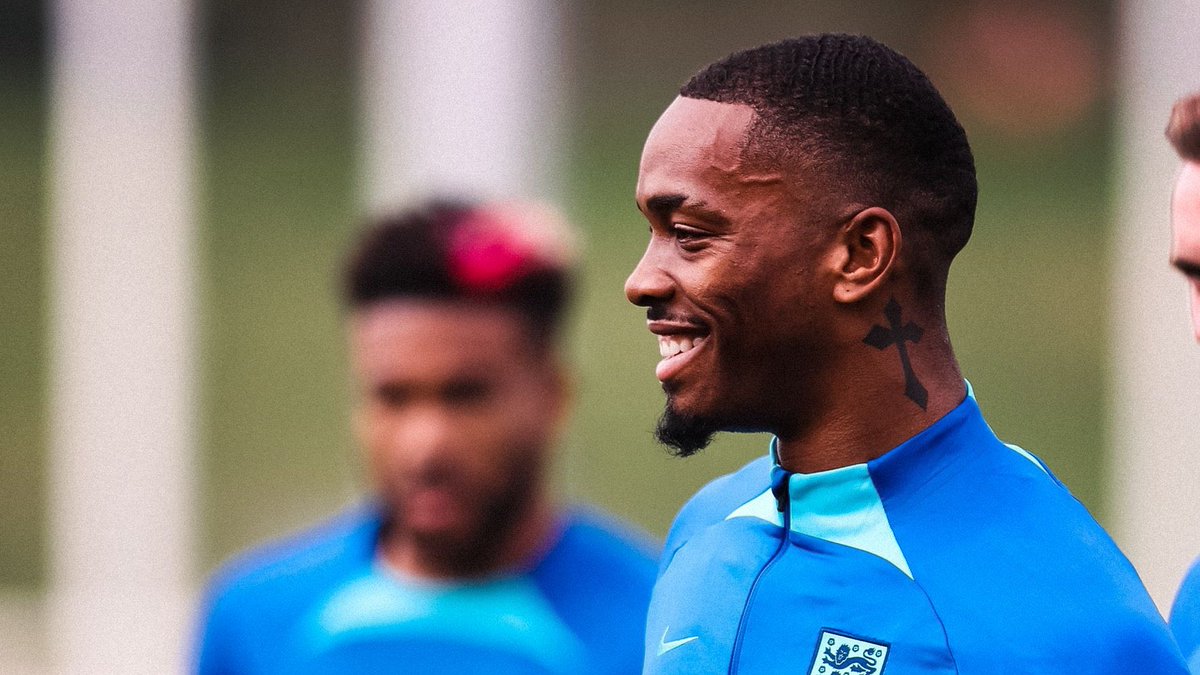 🚨🚨 شوووت |

مدرب #الأهلي ماتياس يايسله هو طلب من التعاقد مع المهاجم إيفان توني.