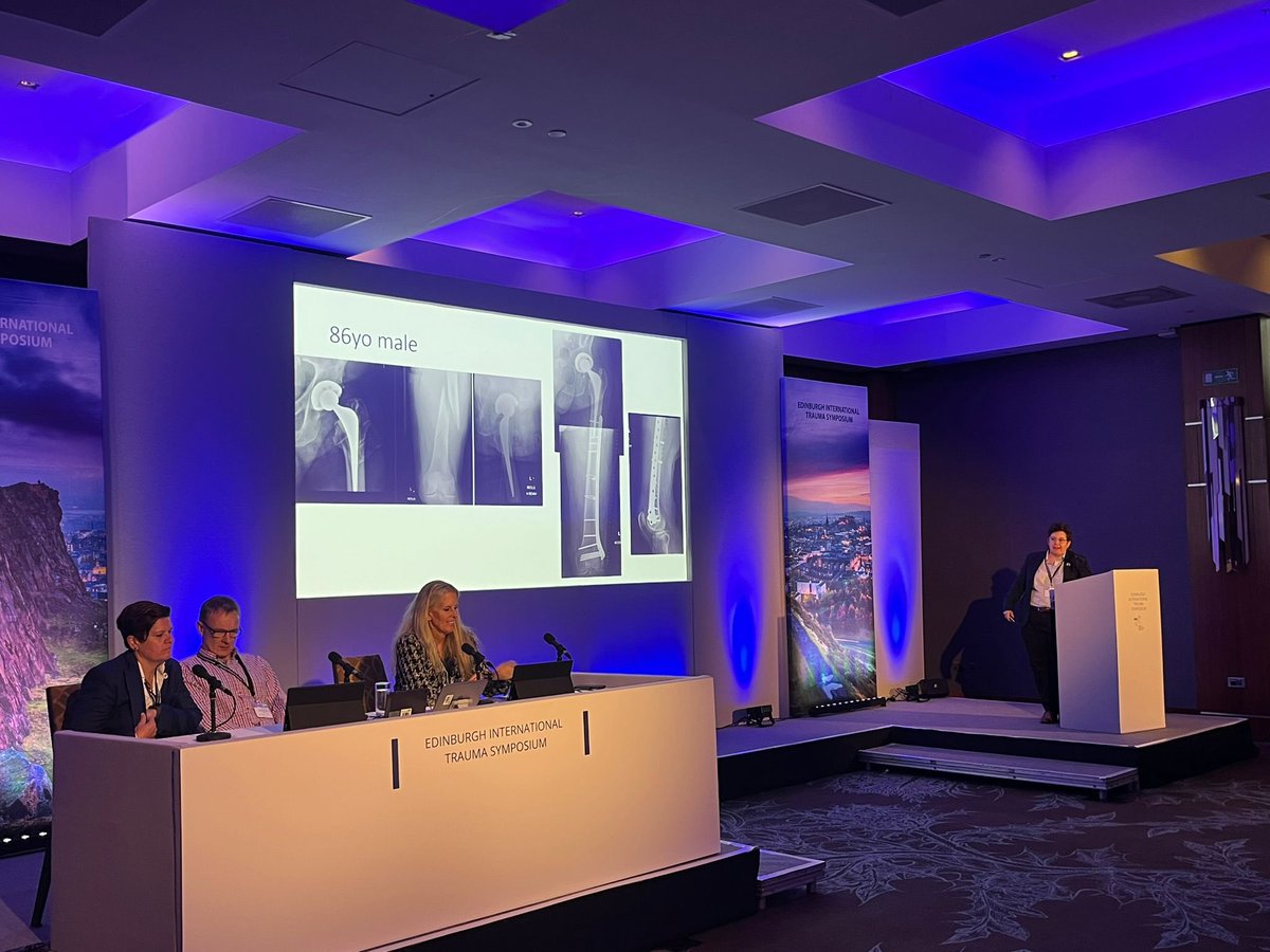 EdinburghKnee's tweet image. Fabulous day 1 at @EdinburghTrauma #EITS ! Great #traumaplasty session with the awesome @lisacannada, @jaimelbellamyDO and @velocipod topped off with an excellent trip to the tattoo. 

Proud of Edinburgh. Proud of the team!