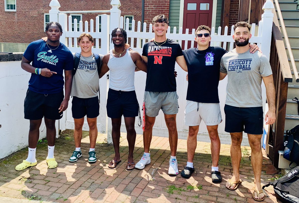 Football is Back! The Boys have returned to The Nest…Go Gulls! 🏖️🏈🐦
#BeachVibes
<a href="/EndicottFB/">Endicott College Football</a>